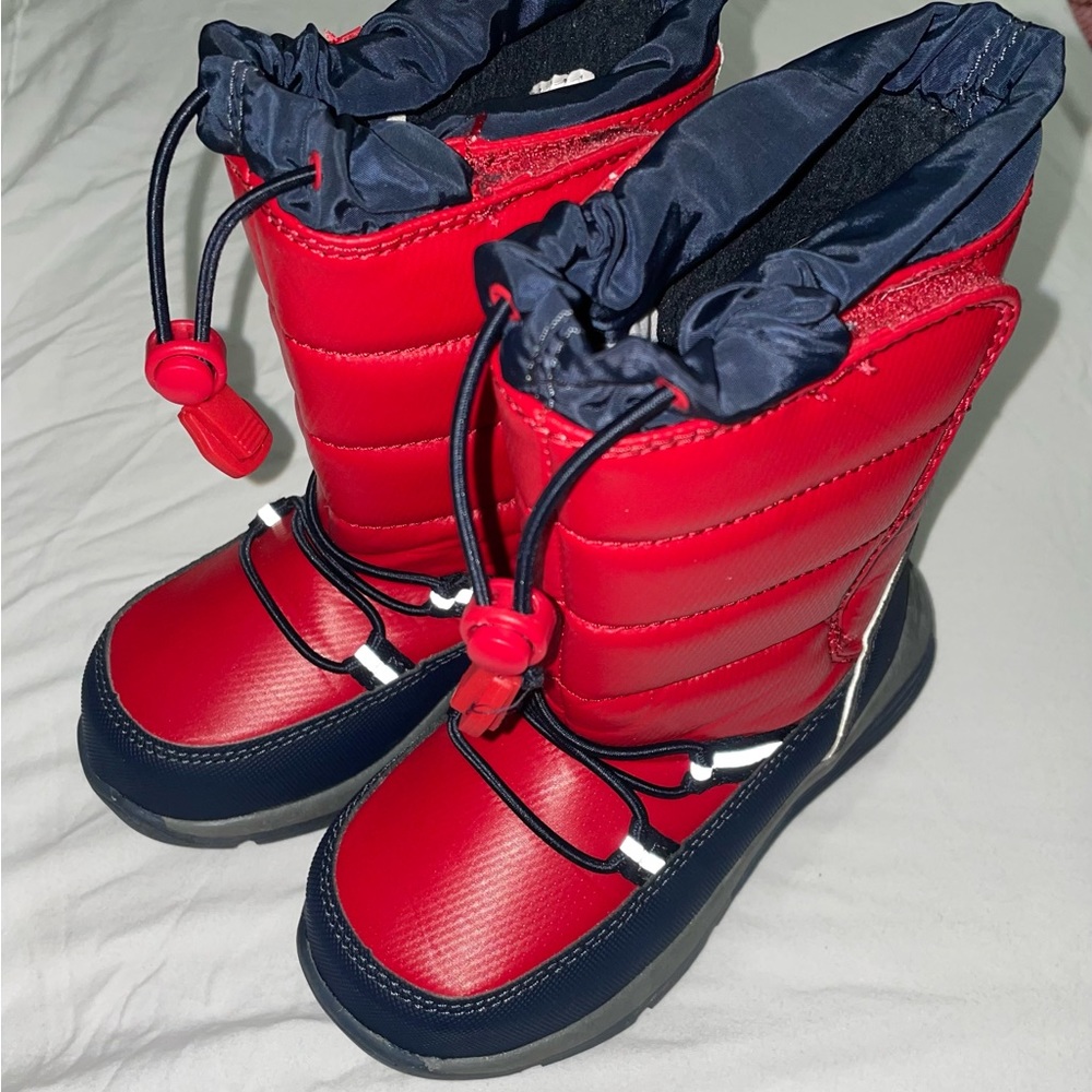 Little kids Lands End snow boots.